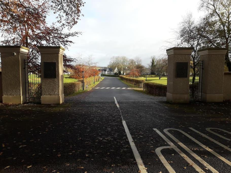 Dovecote Lodge On The 5 Star Lough Erne Resort Ballycassidy Eksteriør bilde